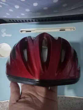 Helm sepeda united bekas