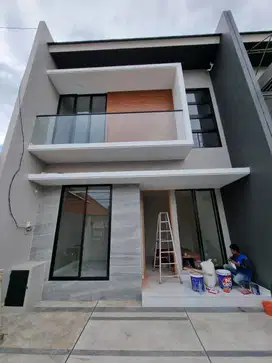 ‼️LANGKA‼️PERUMAHAN SUTOREJO TENGAH DEKAT MULYOSARI PAKUWON CITY