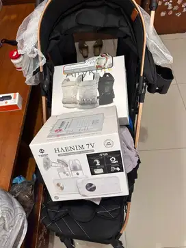 BUNDLING STROLLER, POMPA ASI DAN GENDONGAN BAYI