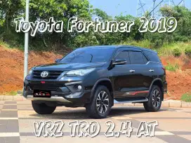 Toyota Fortuner 2019
VRZ TRD 2.4 AT
Diesel (4x2) Kilometer 60rb