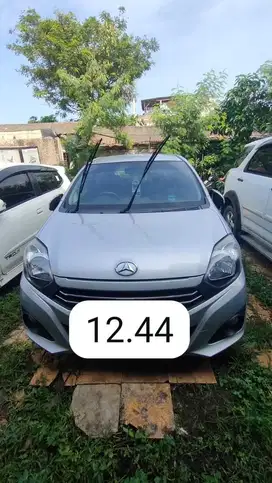 Daihatsu Ayla 1000 X MT