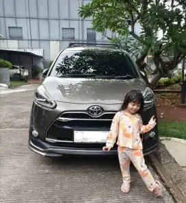 Toyota Sienta Q cvt tahun 16