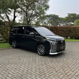 Toyota Voxy 2.0 CVT TSS 2023