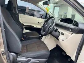 TOYOTA SIENTA V 1.5 AT 2017