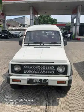 Suzuki Jimny 2001 Bensin