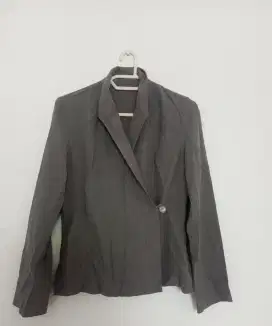 blazer hitam wanita