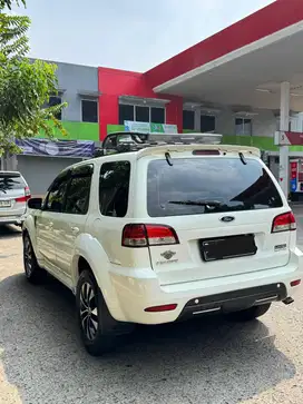 Ford Escape Limited 2010