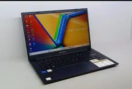Leptop Asus 1404ZA 1235U