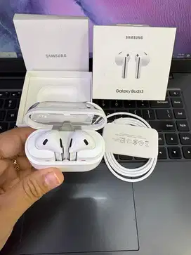 Samsung Buds 3 like new