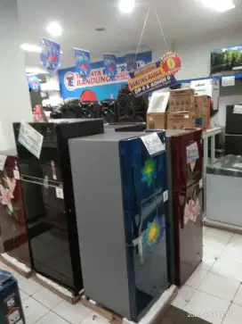 Kulkas bisa kredit Dp 0%