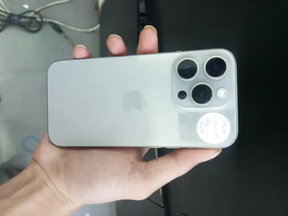 iPhone 15 pro 128 ibox