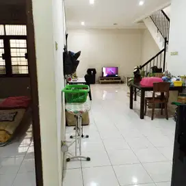 Rumah Cinere 10 Menit ke MRT Lebak Bulus