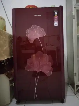 Dijual Kulkas polytron