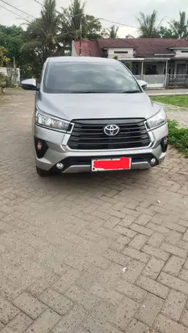 tiyota kijang innova reborn
