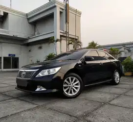 TOYOTA CAMRY V 2.4 AT 2012 UM 15 jt only