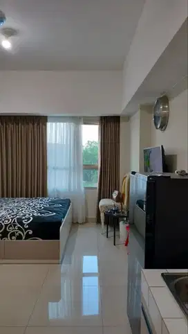 Apartment Springlake Studio Tower Fressia lantai 2 Semi Furnished
