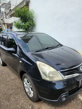 Nissan Grand Livina 2011 SV MT