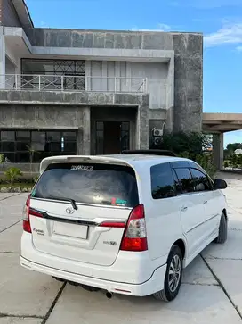 Innova 2.5 V diesel Matic