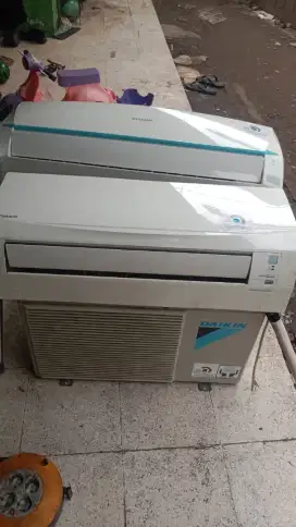AC Daikin 1pk gress