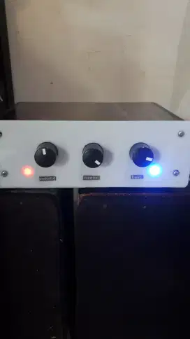 Power amplifier dilengkapi dg bluetooth dan baterai 12 b bisa dicas