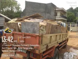 Jasa buang puing tanah