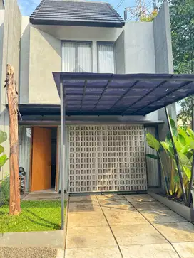 Rumah cluster 2 lantai Ruma Loka Jatiwarna Bekasi dekat tol jatiwarna