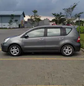 Nissan Livina 2009 Bensin