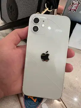DI JUAL IPHONE 12 INTER ( LLA ) WARNA PUTIH, 64gb