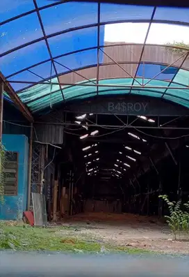Gudang di Jalan Raya Bekasi Kelurahan Jatinegara Jakarta Timur