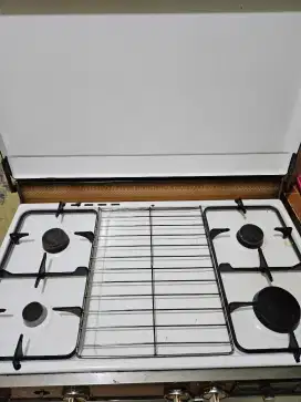 Kompor Gas Empat Mata Dengan Oven Vintage