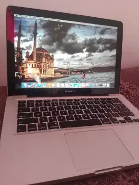Mac book pro 13 inc, 4 jt nego tipis ga pernah di service
