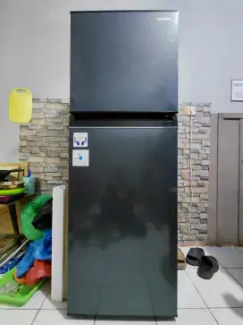 Kulkas toshiba baru 1 bulan
