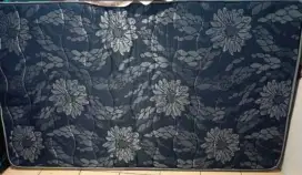 Preloved Kasur merk Lotus  Size 120 x 120 cm
