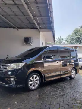 Nissan Serena jual cash