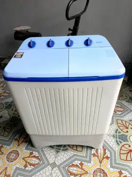 Mesin cuci polytron 8kg