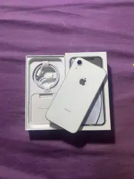 iPhone xr 64 white inter