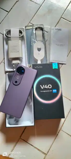 Vivo v40 5G ram 12+12/256 gb lengkap fullset istimewah garansi aktif