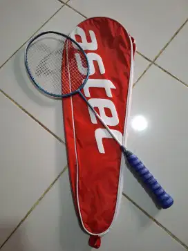 Jual raket badminton merk Astec Storm R 1000 original