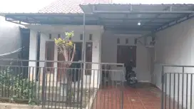 DISEWAKAN PER TAHUN RUMAH DI KELAPA DUA DEPOK