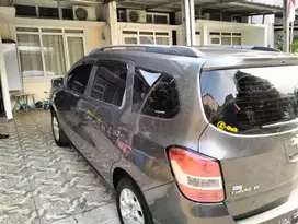Chevrolet Spin 2015 Bensin