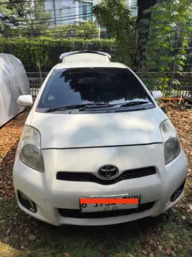 Dijual Cepat! Toyota Yaris 1.5 J AT  – Warna Putih, Mulus!
