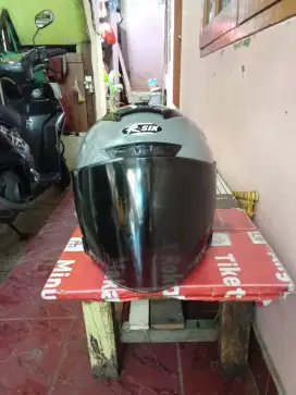 Jual cepat helm merk R six Optimus X warna abu-abu ukuran L SNI