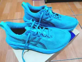 Sepatu Asics Novablast 5 size 43,5