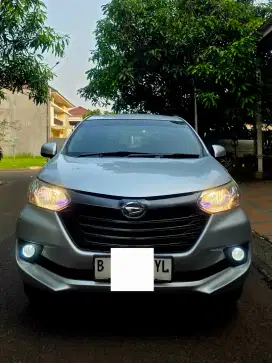 XENIA X PRIBADI CASH