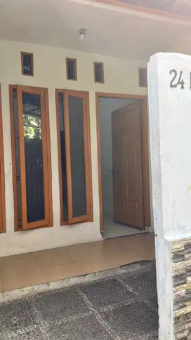 Dikontrakkan/disewakan rumah di kebagusan