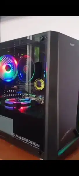 Komputer Gaming PC plus monitor