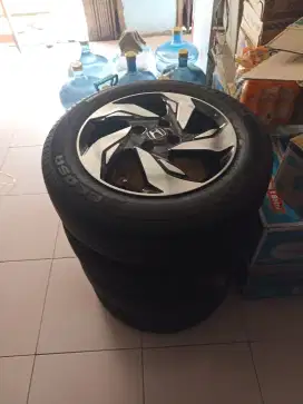 Jual sepaket velg+ban R15 oem honda RS pcd 4x100 nominus ban 90%