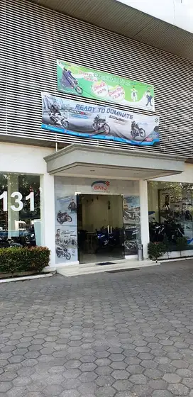 Dijual Dealer di Soekarno Hatta, Posisi Mainroad Jalan Nasional