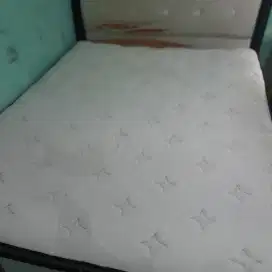 SPRING BED + DIVAN  ukuran 160x200 harga nego