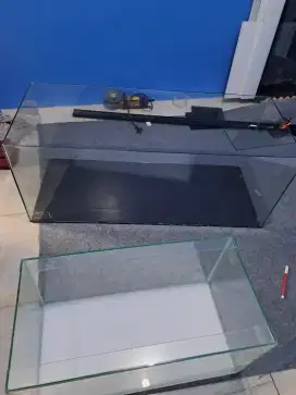 Aquarium berbagai jenis ukuran